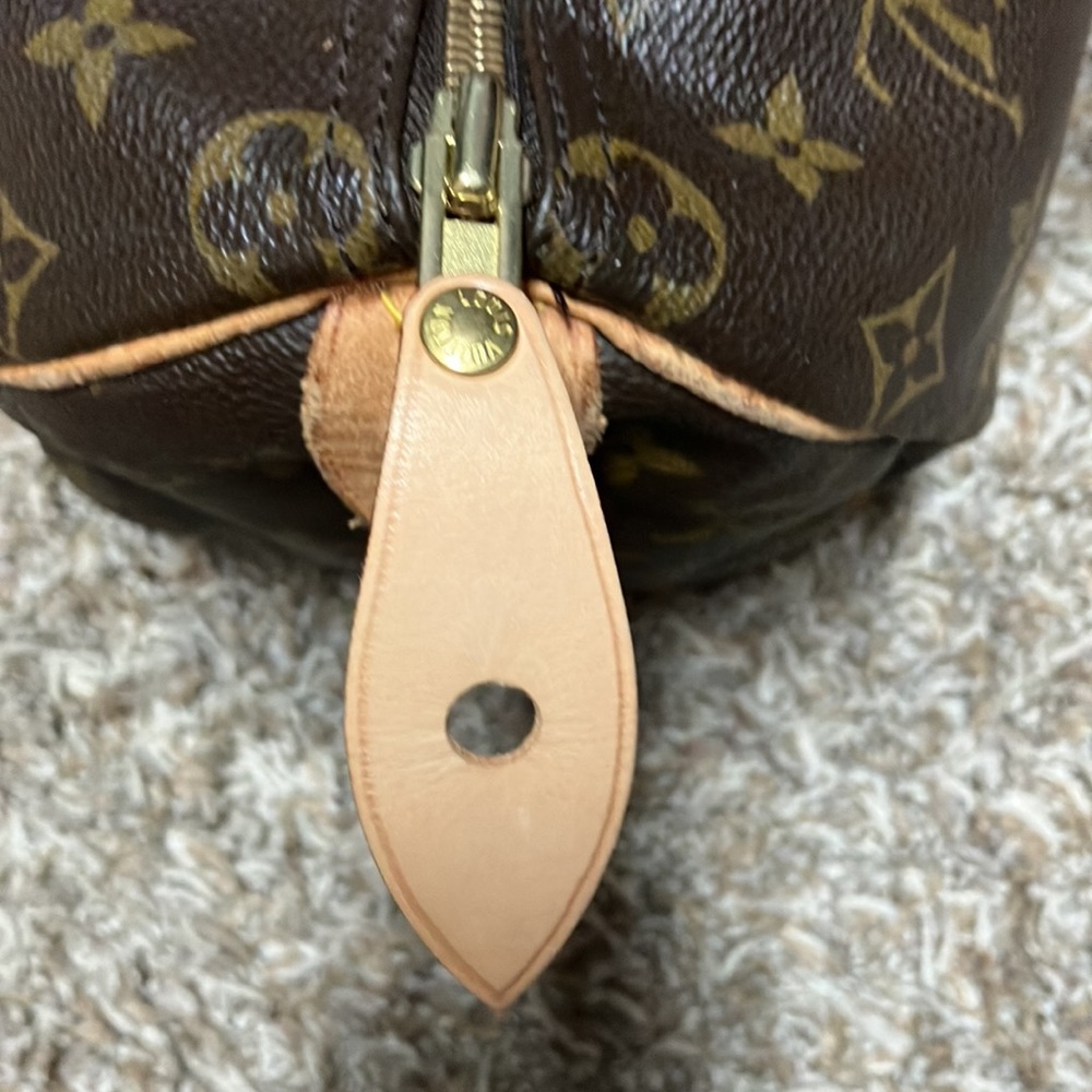 Authentic Louis Vuitton Speedy 25 Satchel and Shoulder bag - Picture 11 of 13